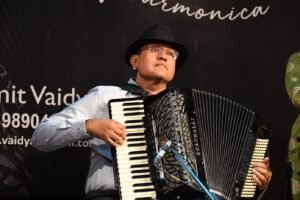 The Magical World of Golden-Era Songs Unfolded Through the Melodies of the Accordion